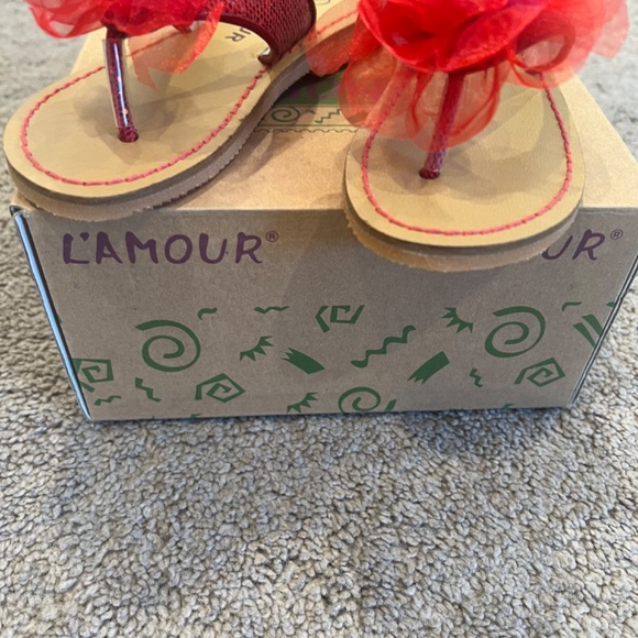 L’Amour Red Sandals for Toddler Girl- Never been worn size 7 - Picture 2 of 6